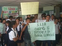 En Caquetá exigen presencia de Ministra de Educación por crisis