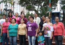 Mujeres de Ituango (Antioquia) celebran con arepas 15 años de autonomía