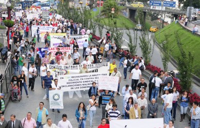 Dirigente sindical gravemente herido por el ESMAD en Caldas