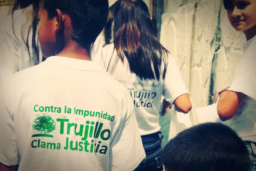 Orden de captura y resolución de acusación  contra paramilitar por masacre de Trujillo