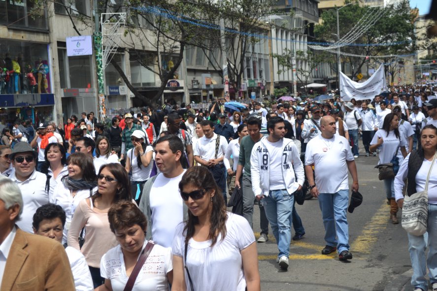 Mujeres colombianas reafirman su compromiso con la paz