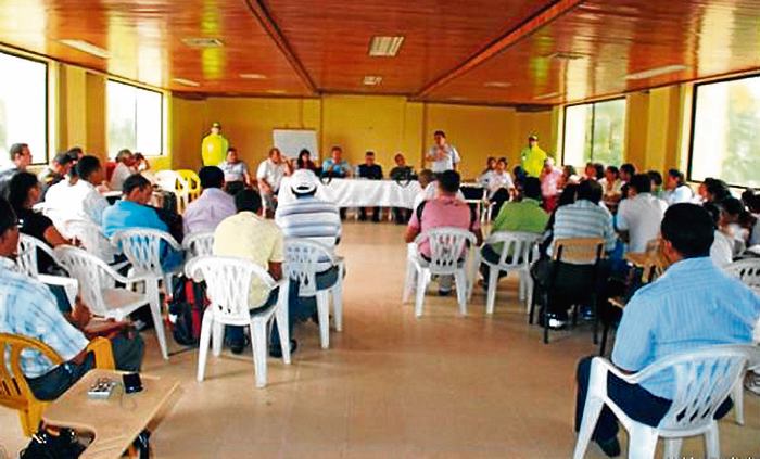 Informe de Ademacor sobre conflicto por falta de maestros en escuelas de Córdoba