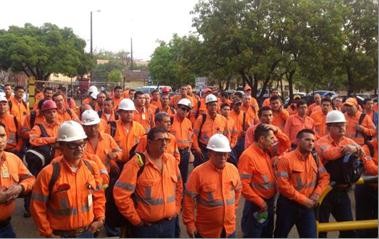 Trabajadores de Cerro Matoso salen a huelga  por cambio inconsulto de la jornada laboral