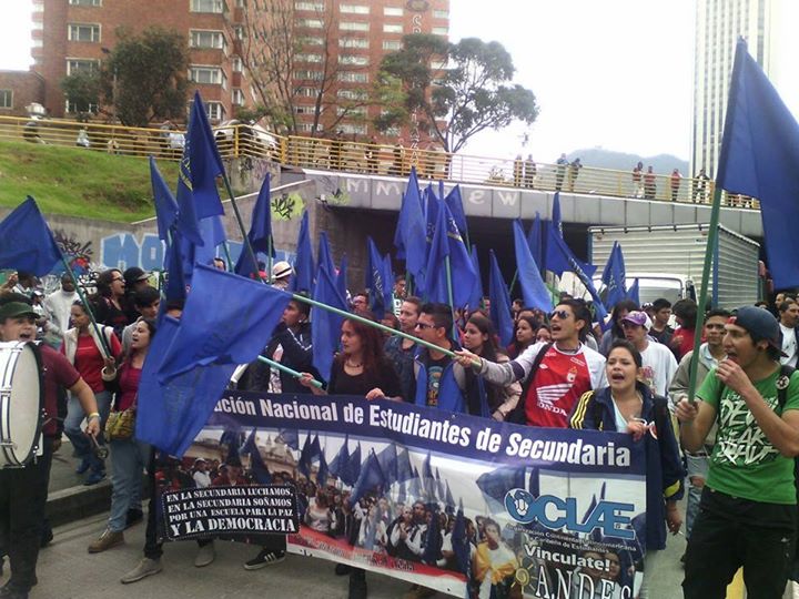 Estudiantes de secundaria proponen conformación de un comité nacional por la defensa de la educación como derecho