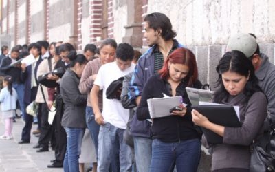 Los jóvenes de Latinoamérica se debaten entre  el desempleo y la informalidad