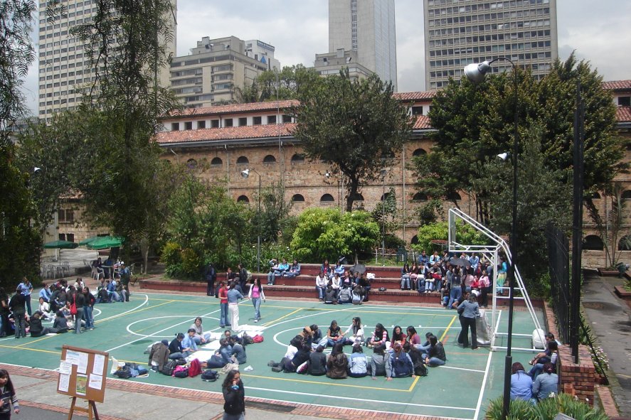 Bloque capital amenaza a los estudiantes de la Universidad Colegio Mayor de Cundinamarca