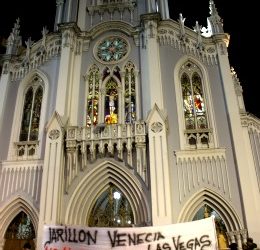 Comunidad del Jarillón en toma pacífica de la Iglesia La Ermita en Cali