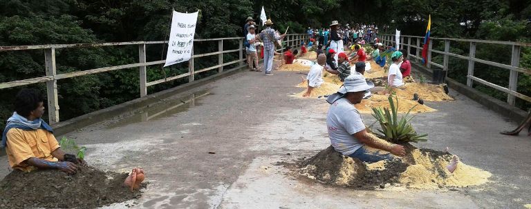 Mientras los violentos insisten en la muerte Rios Vivos Antioquia siembra puentes de memoria y esperanza