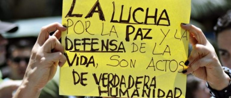 Desconfianza para futuras negociaciones de paz y cuestionamiento internacional a Colombia