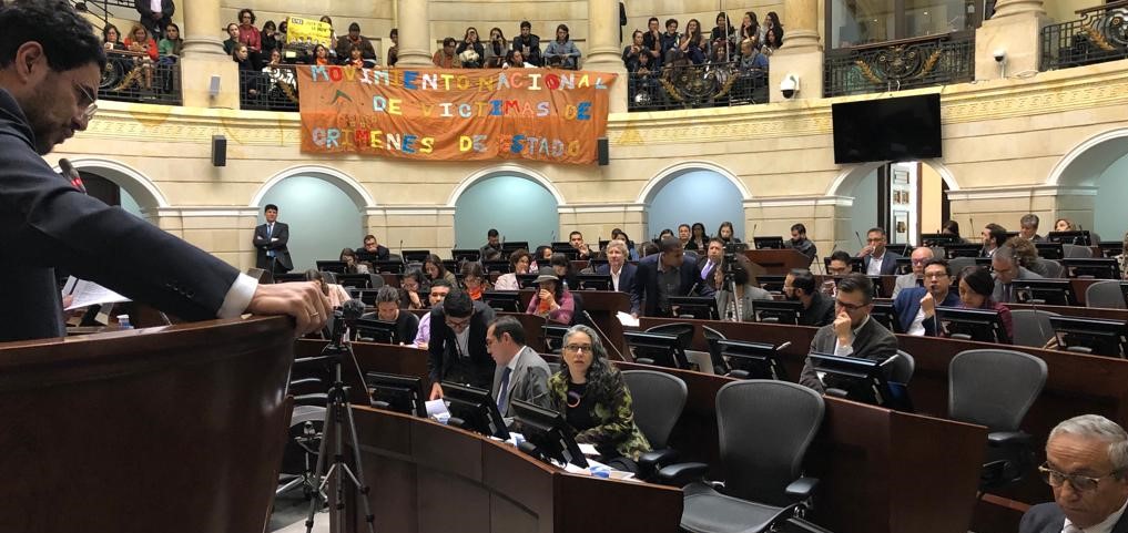 En debate en Congreso piden la renuncia de Darío Acevedo, director del Centro de Memoria