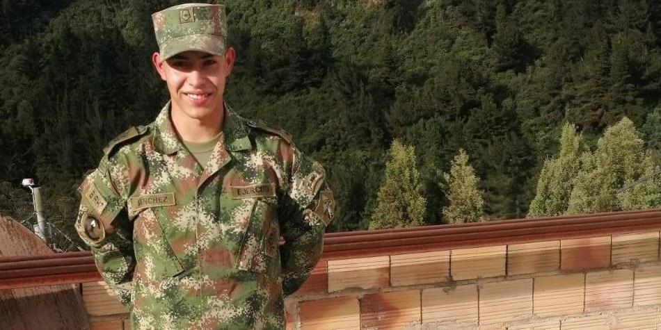 En medios: Familia de soldado muerto hace un año en Bogotá pide resultados a la Fiscalía Javier por: EL TIEMPO