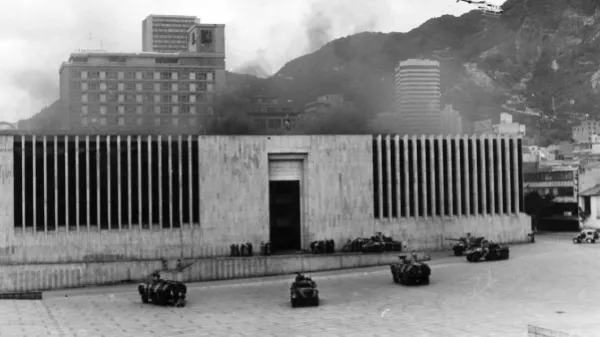 Tras 40 años, Fiscalía llama a juicio a nueve exmilitares por el delito de tortura agravada durante los hechos del Palacio de Justicia