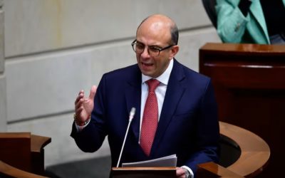 Magistrado Carlos Camargo nombró hijos de consejeros de Estado en la Defensoría